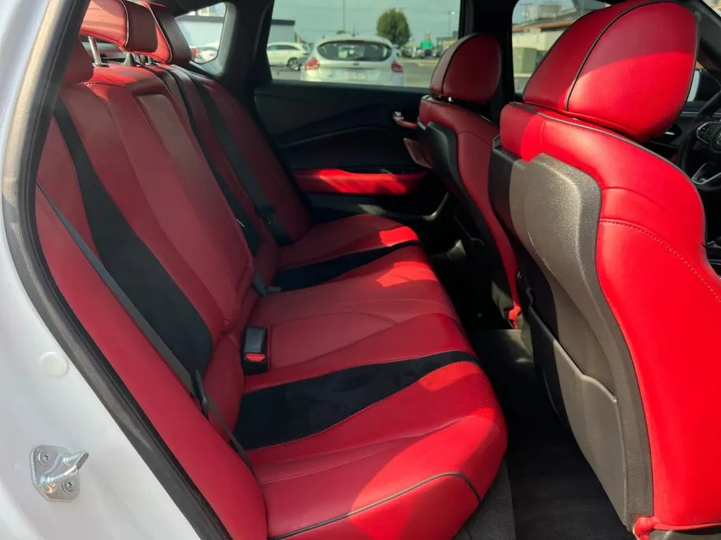 Acura TLX photo 19