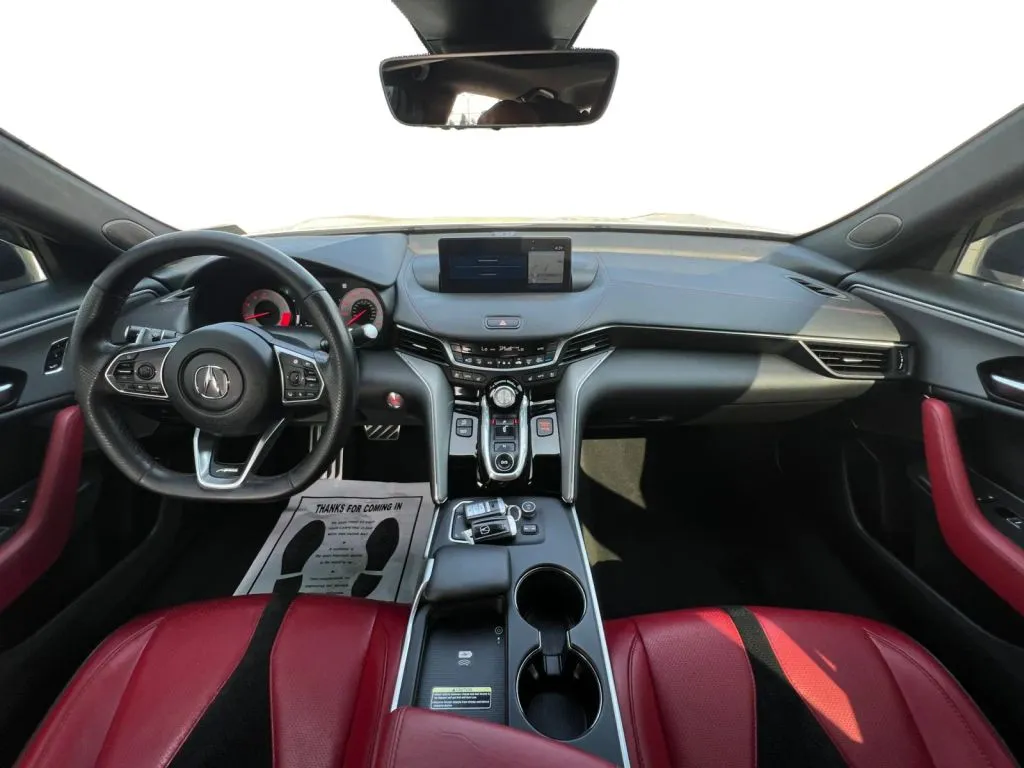 Acura TLX photo 11