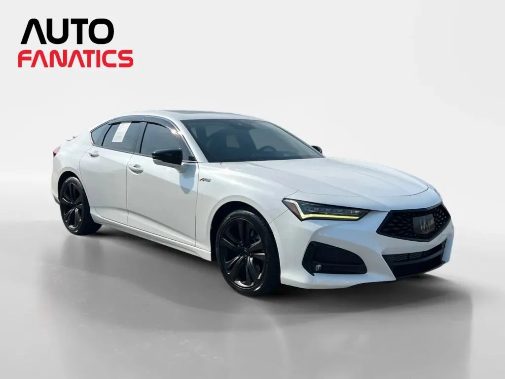 Acura TLX photo 8