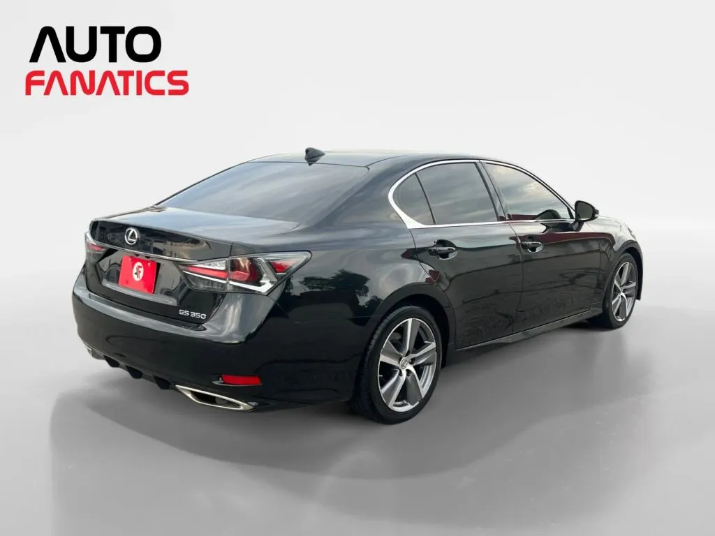 Lexus GS photo 6