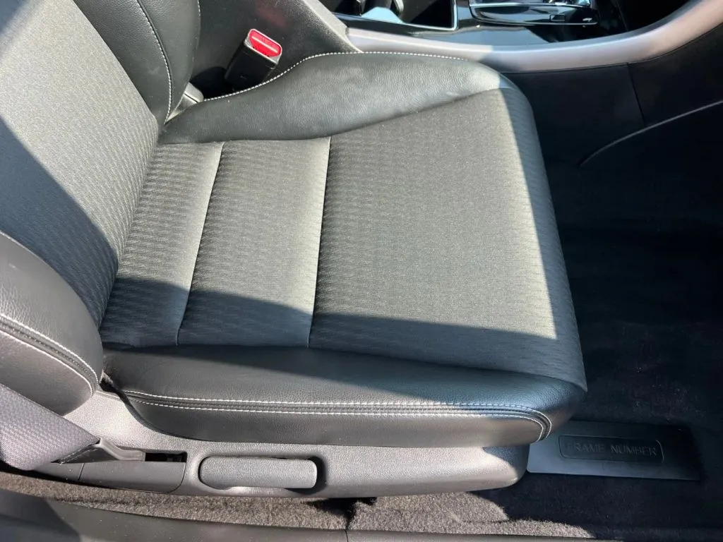 Honda Accord photo 17