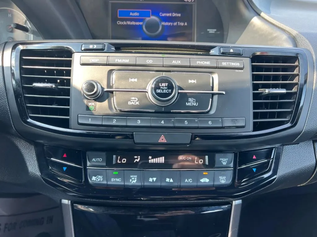 Honda Accord photo 43