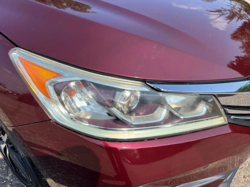 Honda Accord photo 33