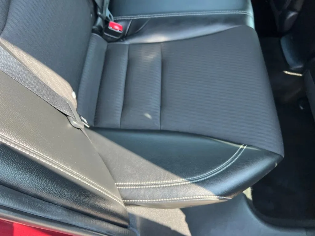 Honda Accord photo 20