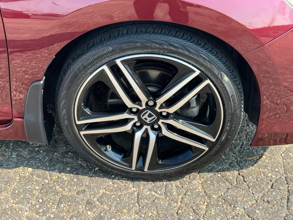 Honda Accord photo 34