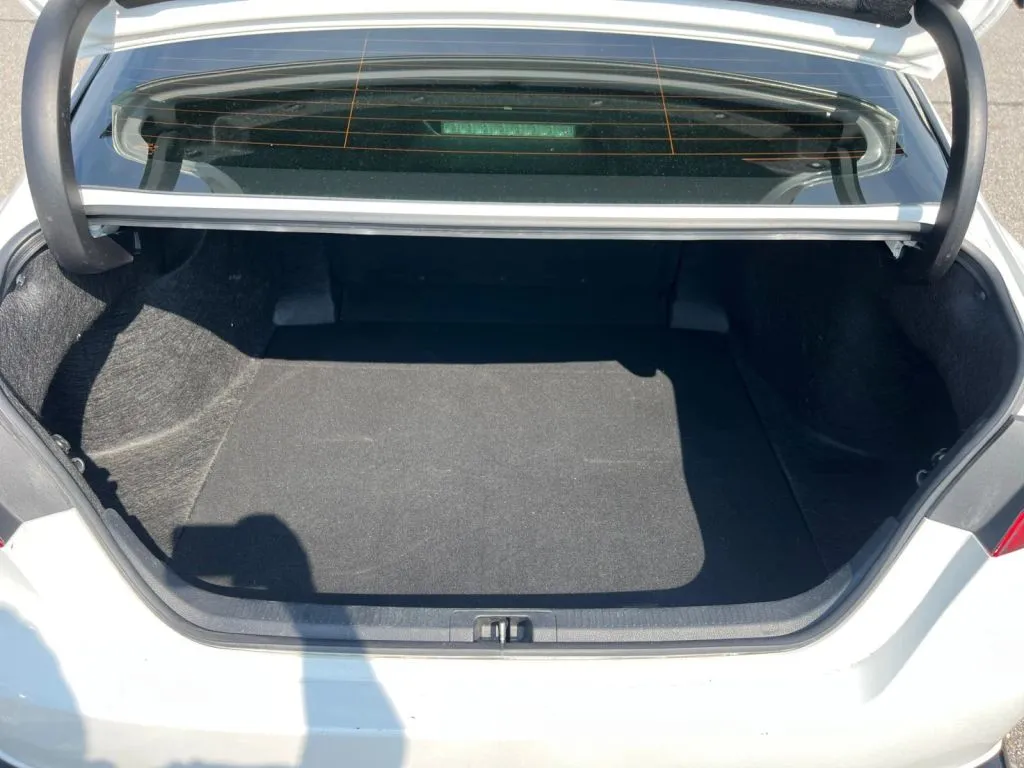 Toyota Camry photo 22