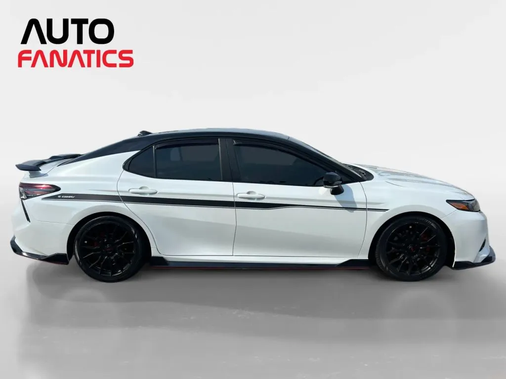 Toyota Camry photo 7