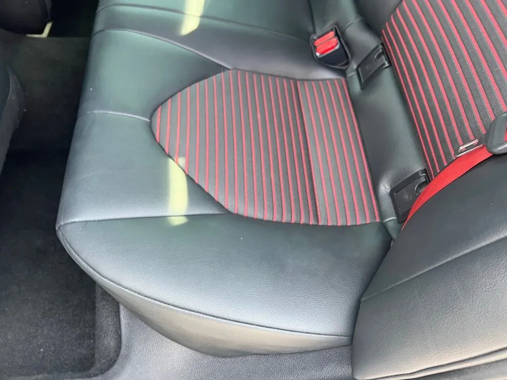 Toyota Camry photo 23