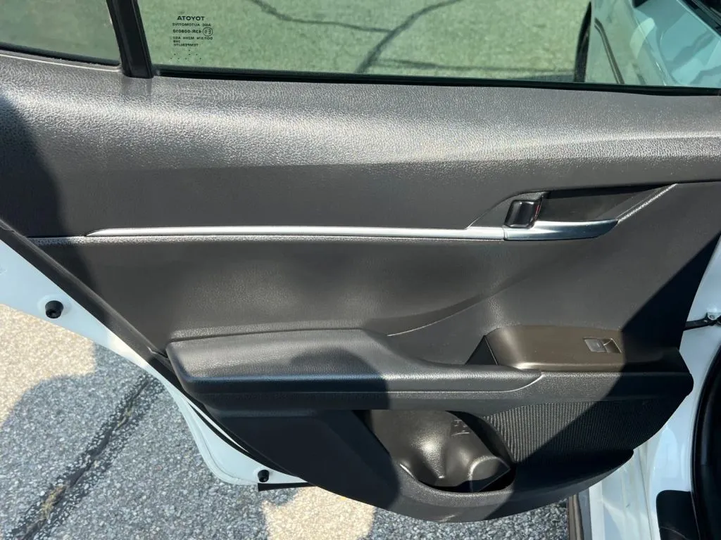 Toyota Camry photo 24