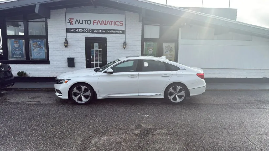 White 2020 Honda Accord Touring Sedan 4D for sale in Fredericksburg, VA