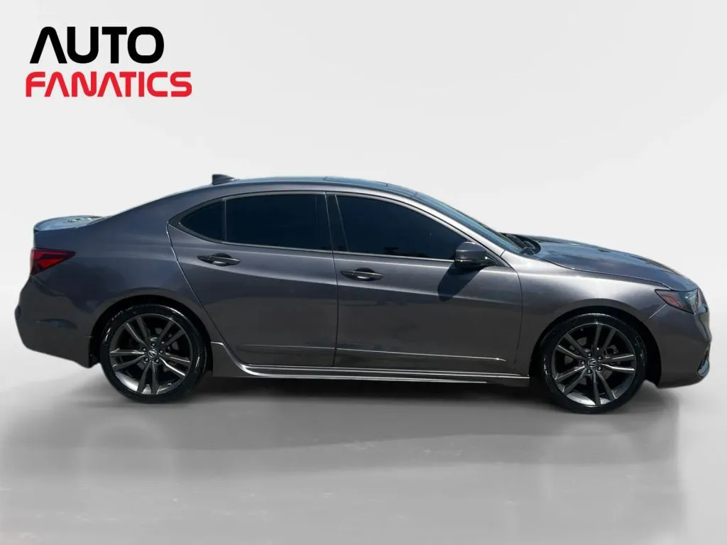 Acura TLX photo 7