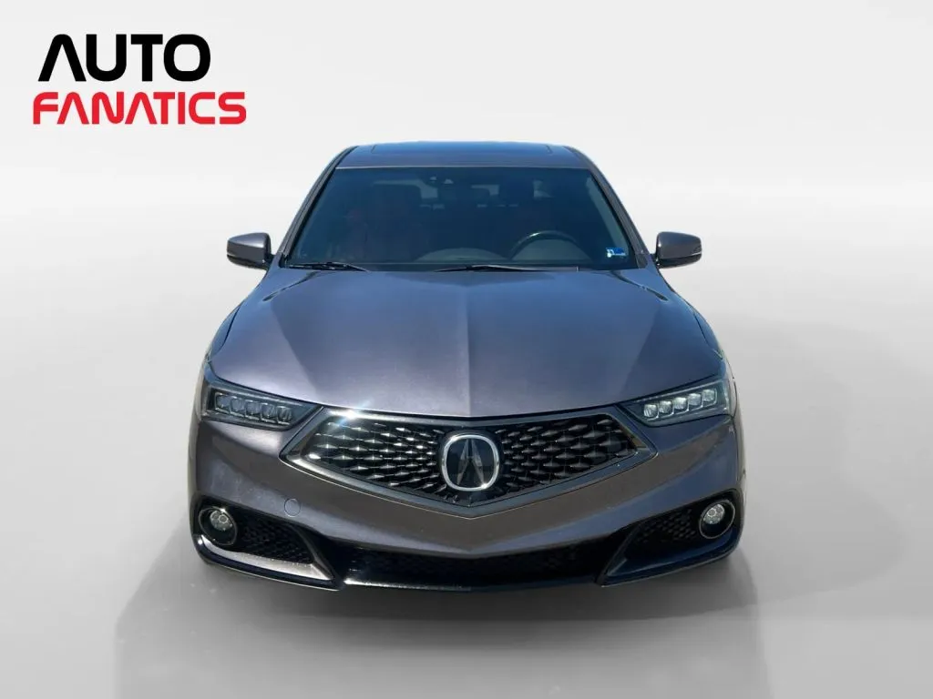 Acura TLX photo 9