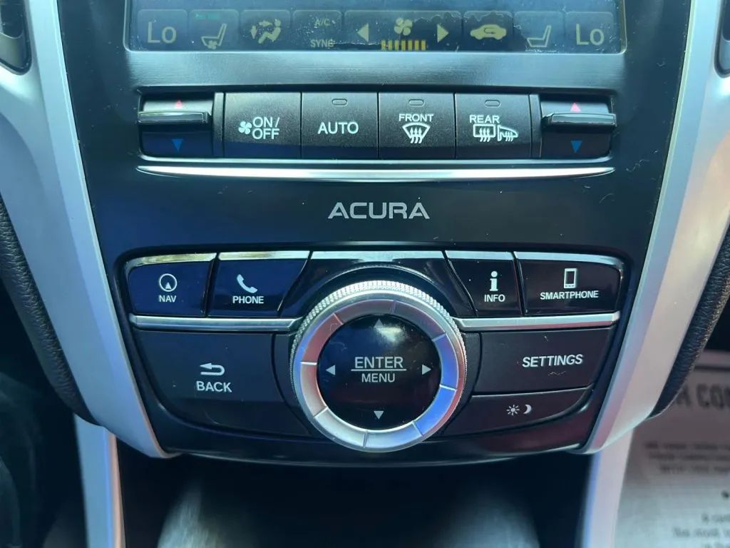 Acura TLX photo 42