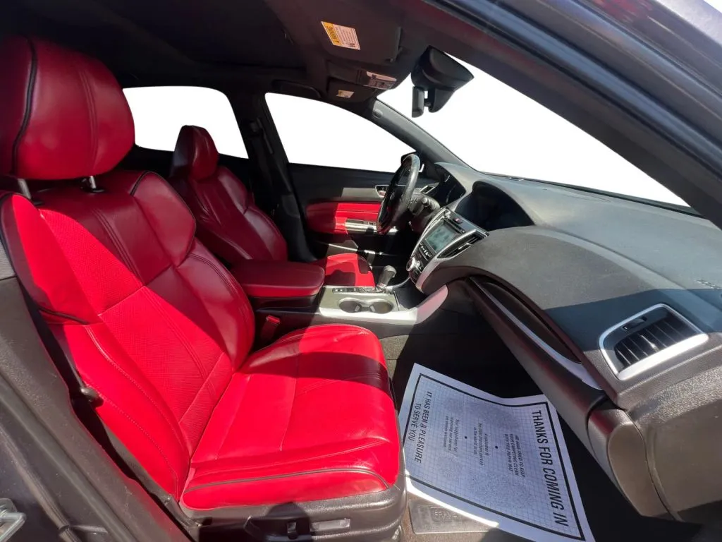 Acura TLX photo 14