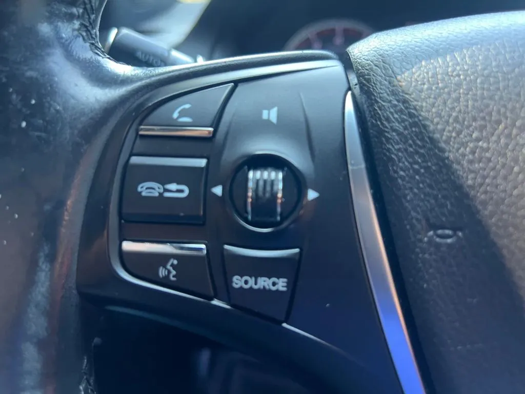 Acura TLX photo 46