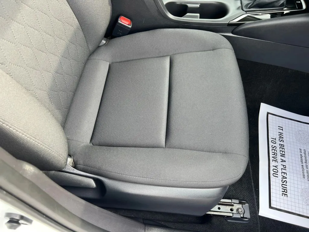 Toyota Corolla photo 18
