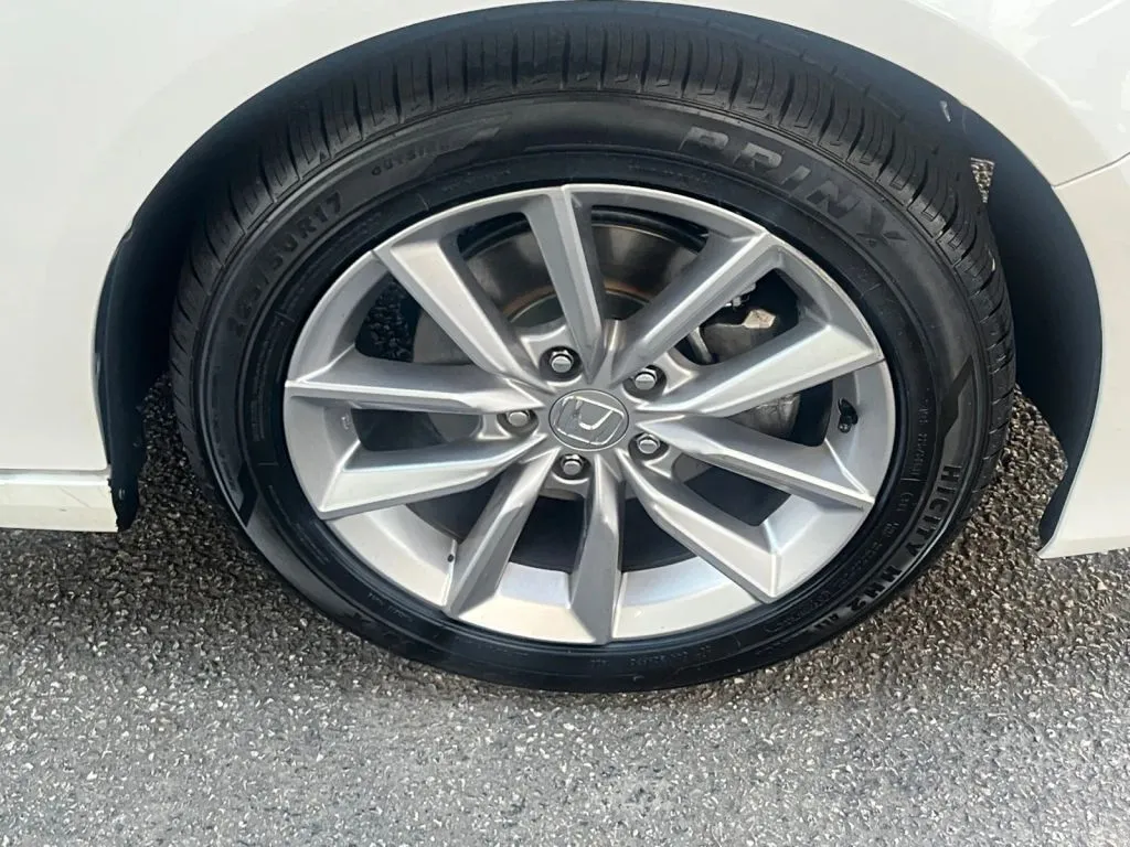 Honda Accord photo 34