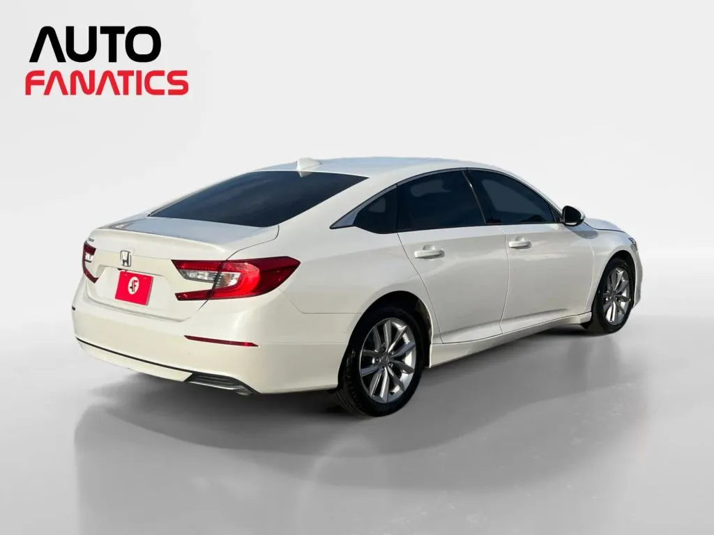 Honda Accord photo 6