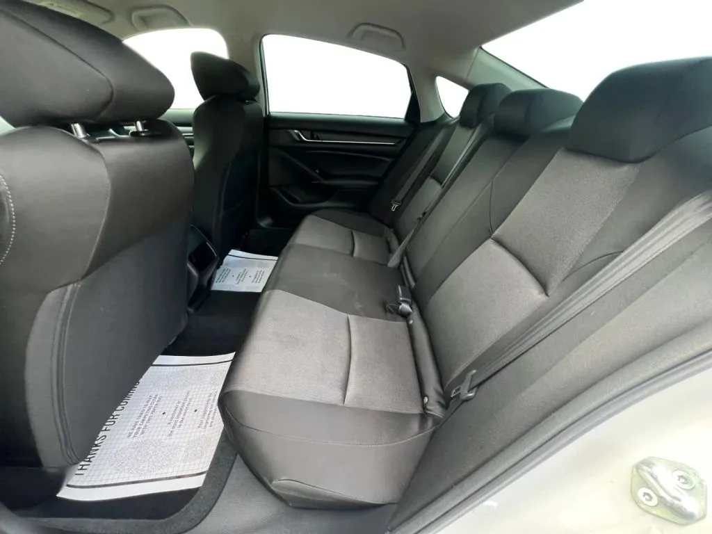 Honda Accord photo 14