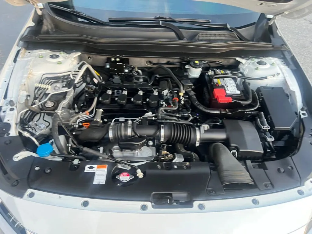 Honda Accord photo 31