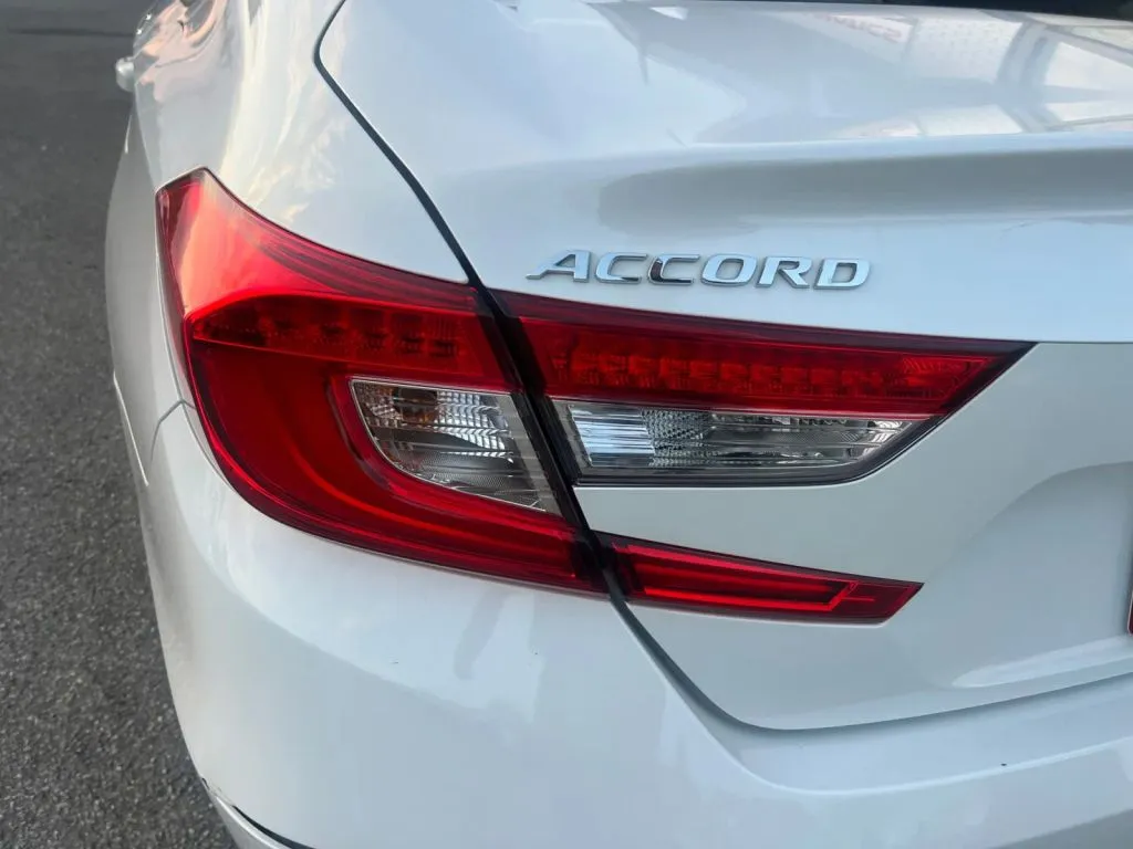 Honda Accord photo 38
