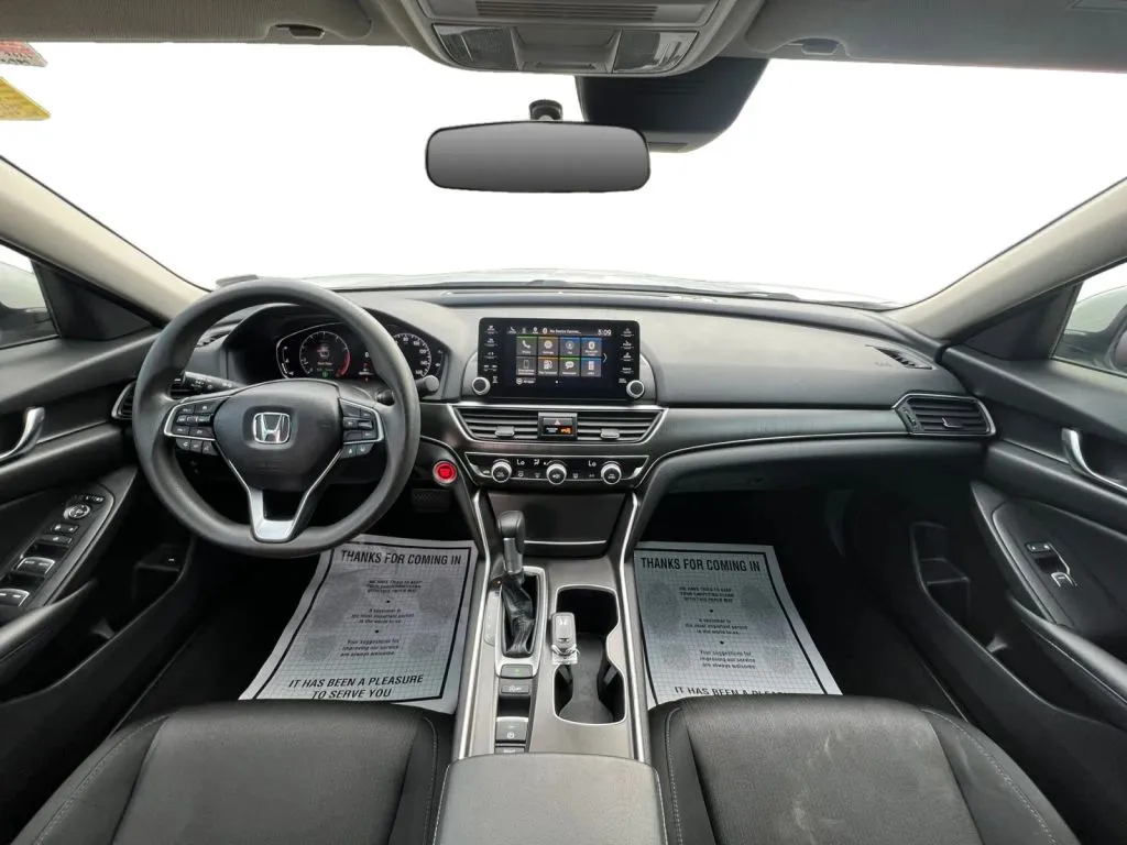 Honda Accord photo 11