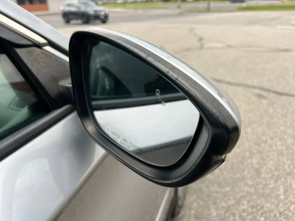 Honda Accord photo 35