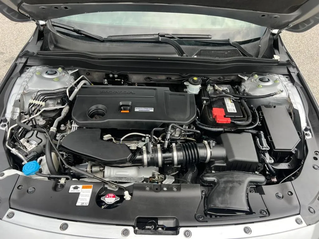 Honda Accord photo 31