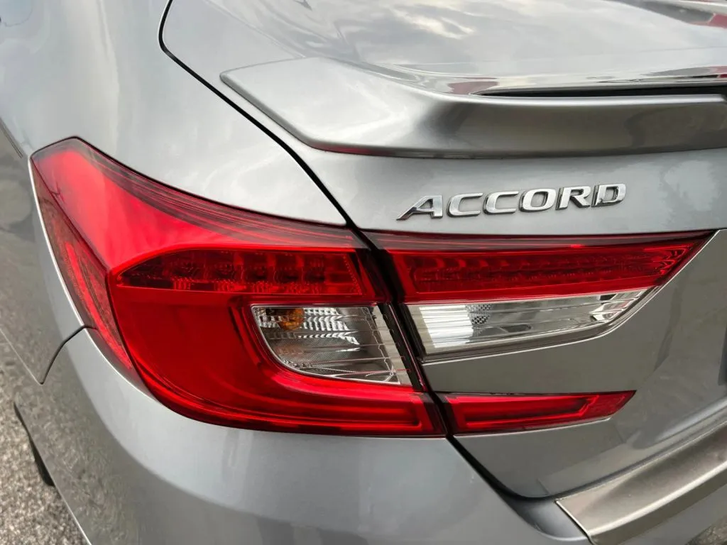 Honda Accord photo 38