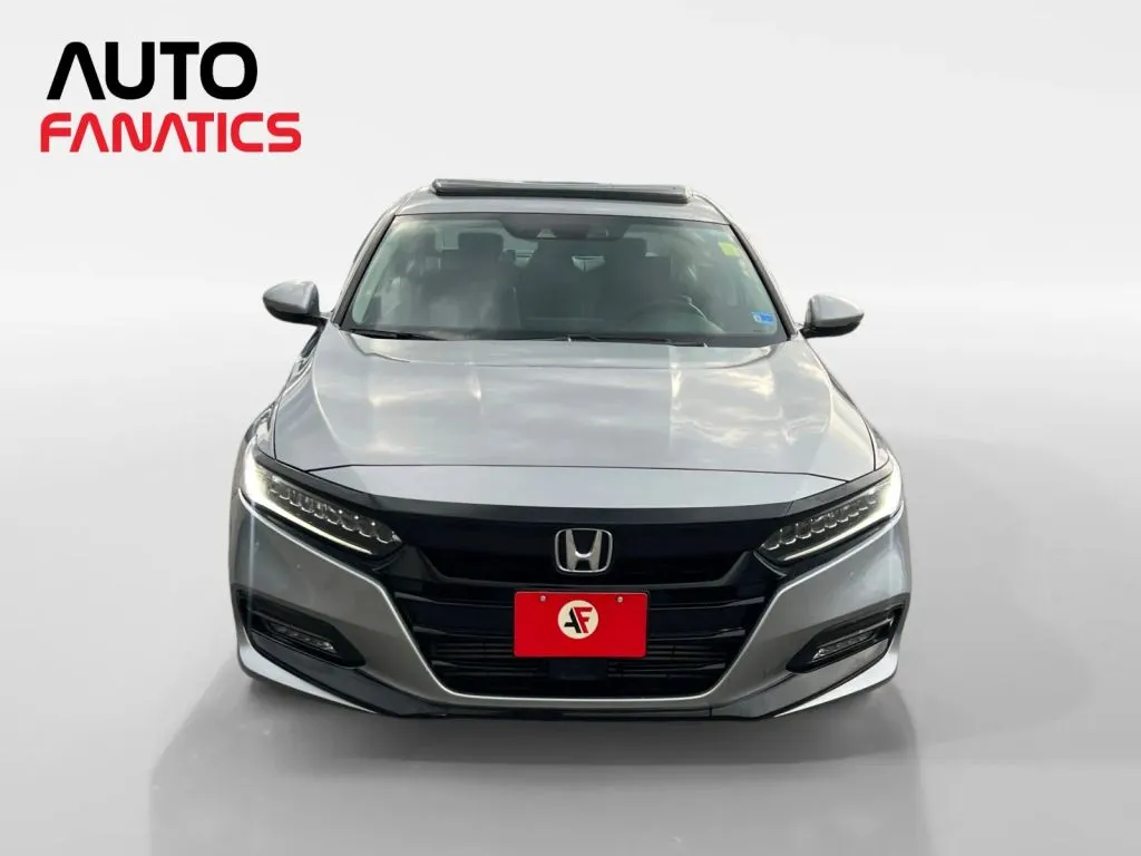 Honda Accord photo 9