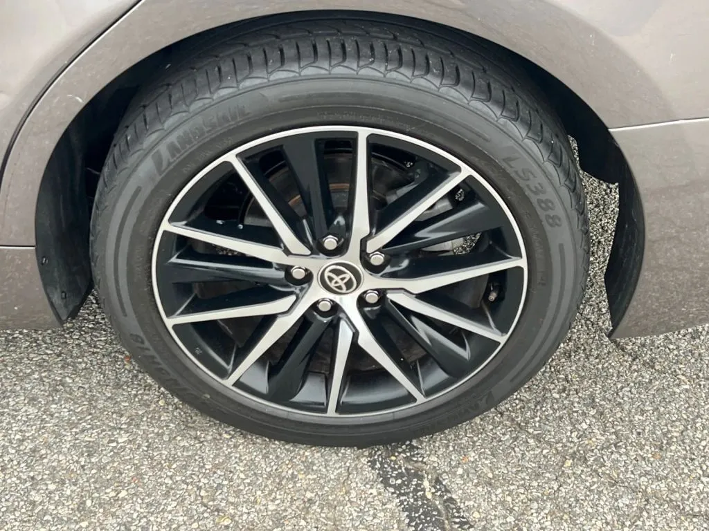 Toyota Camry photo 34