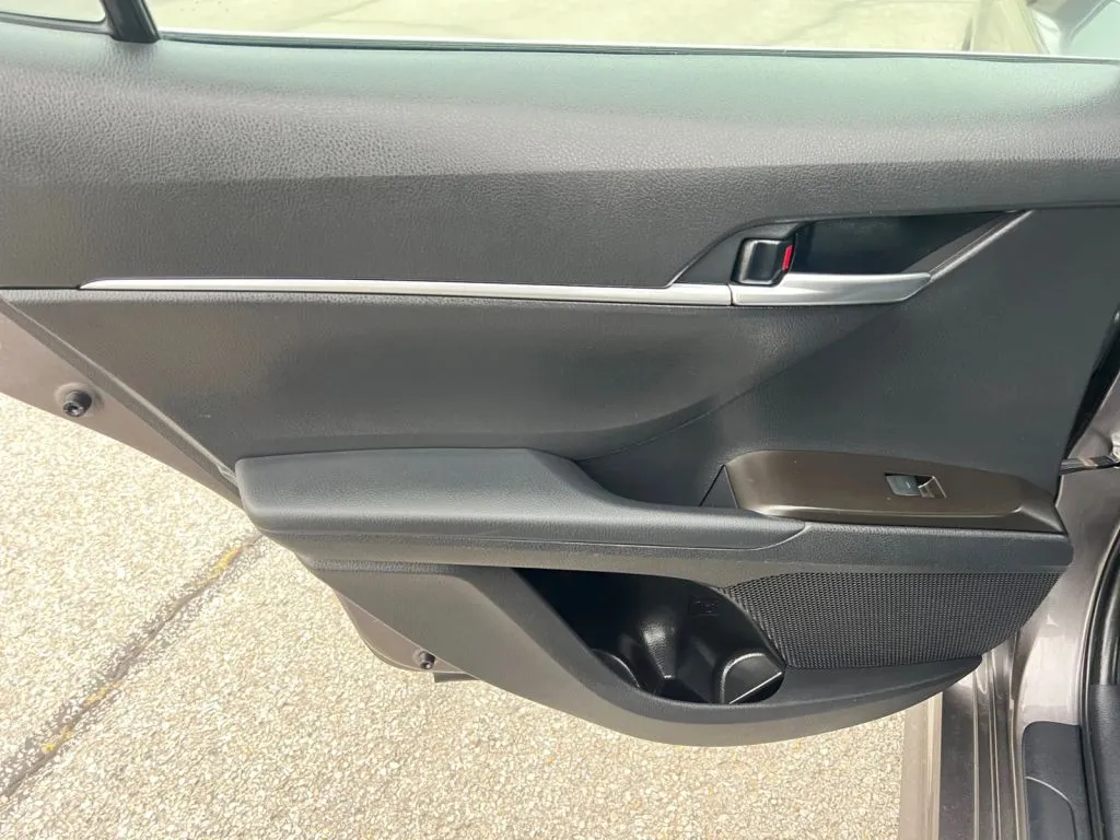 Toyota Camry photo 22