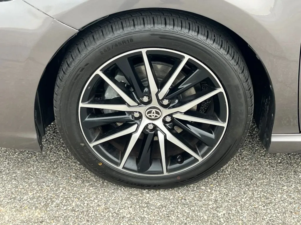 Toyota Camry photo 27
