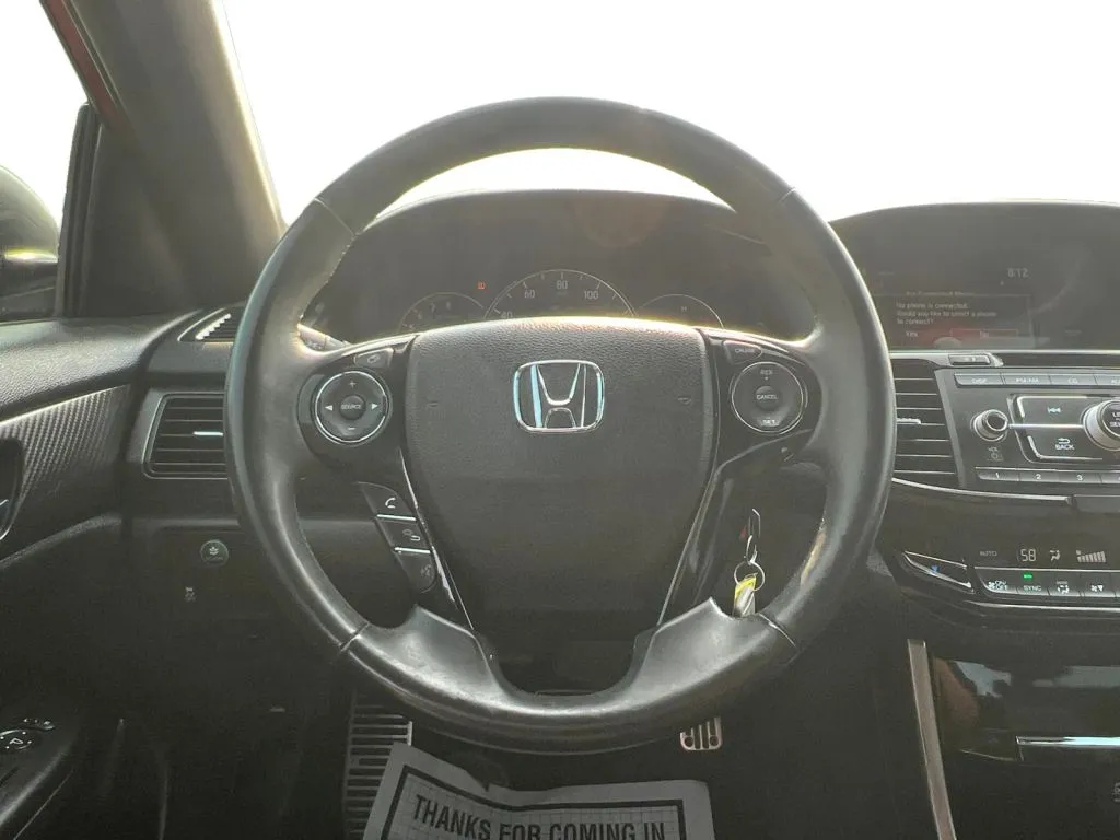 Honda Accord photo 12