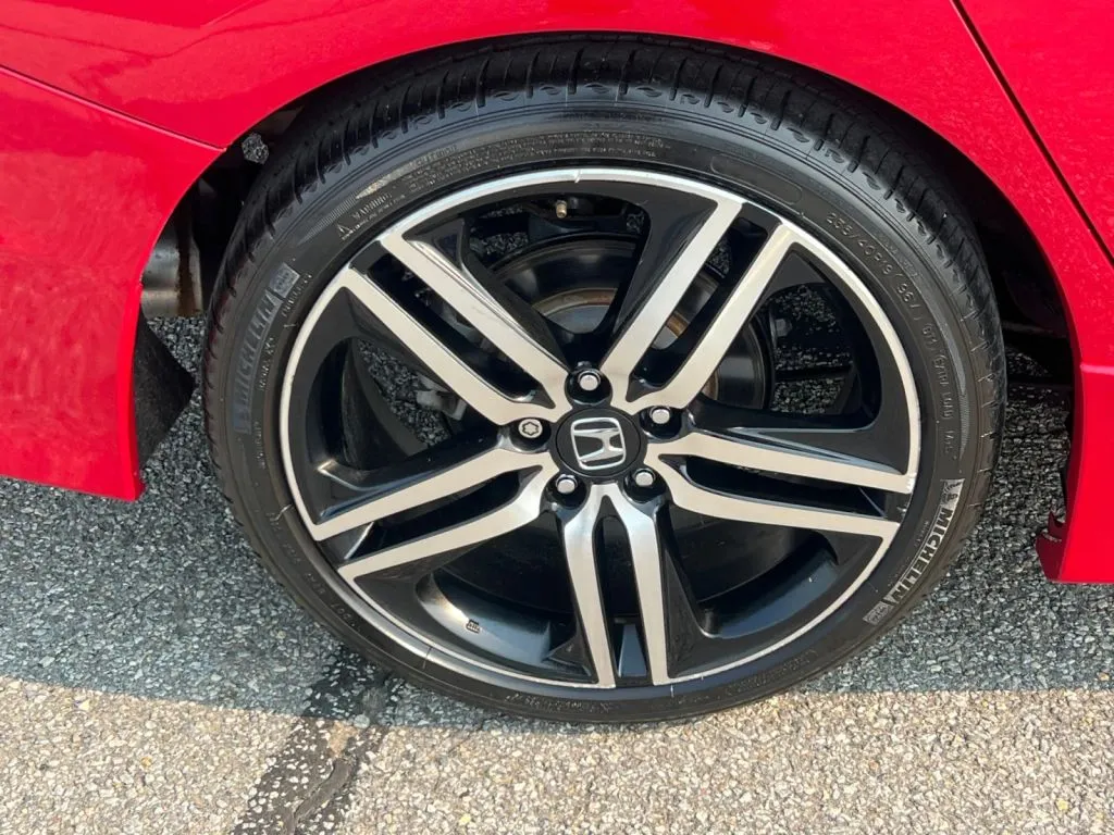 Honda Accord photo 34