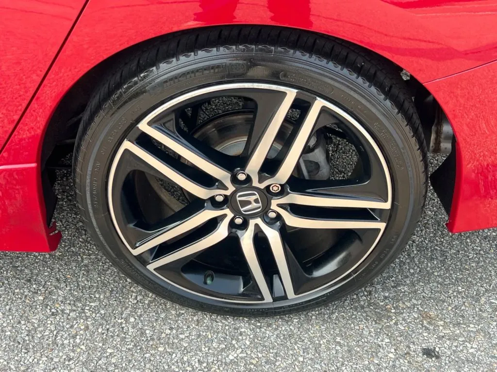 Honda Accord photo 37