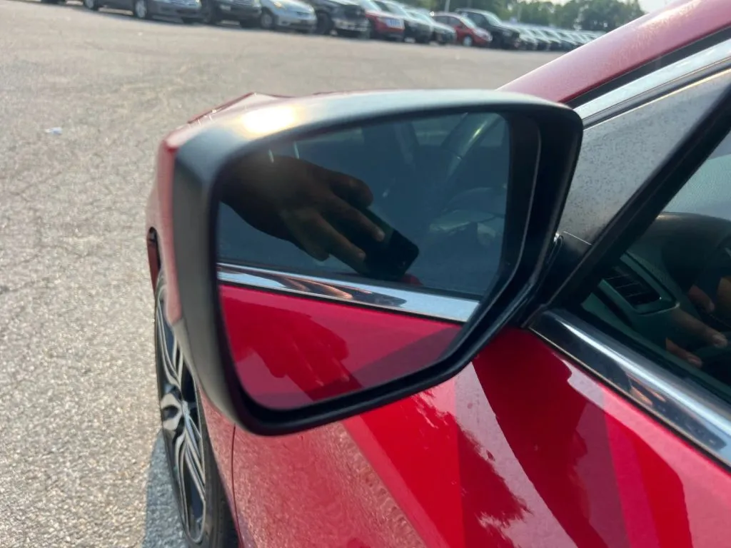 Honda Accord photo 28