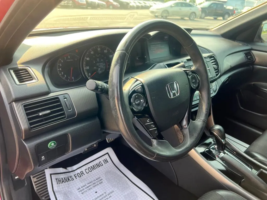 Honda Accord photo 25