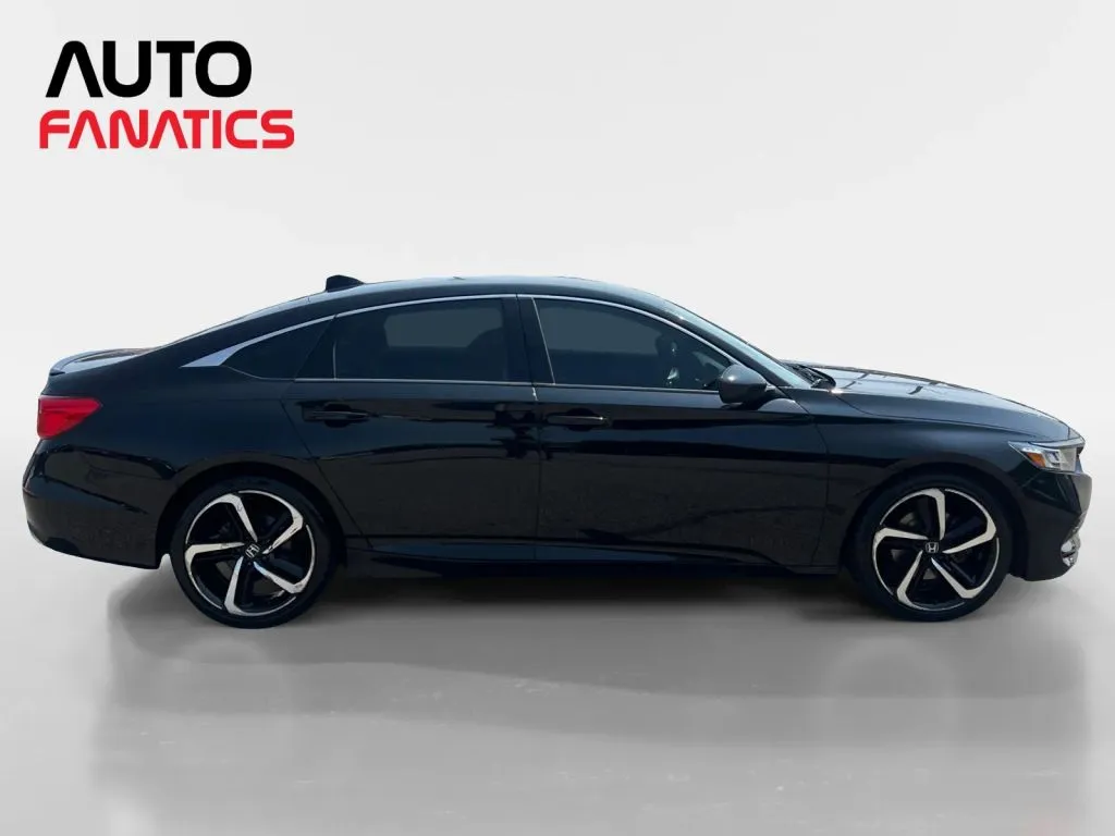 Honda Accord photo 6