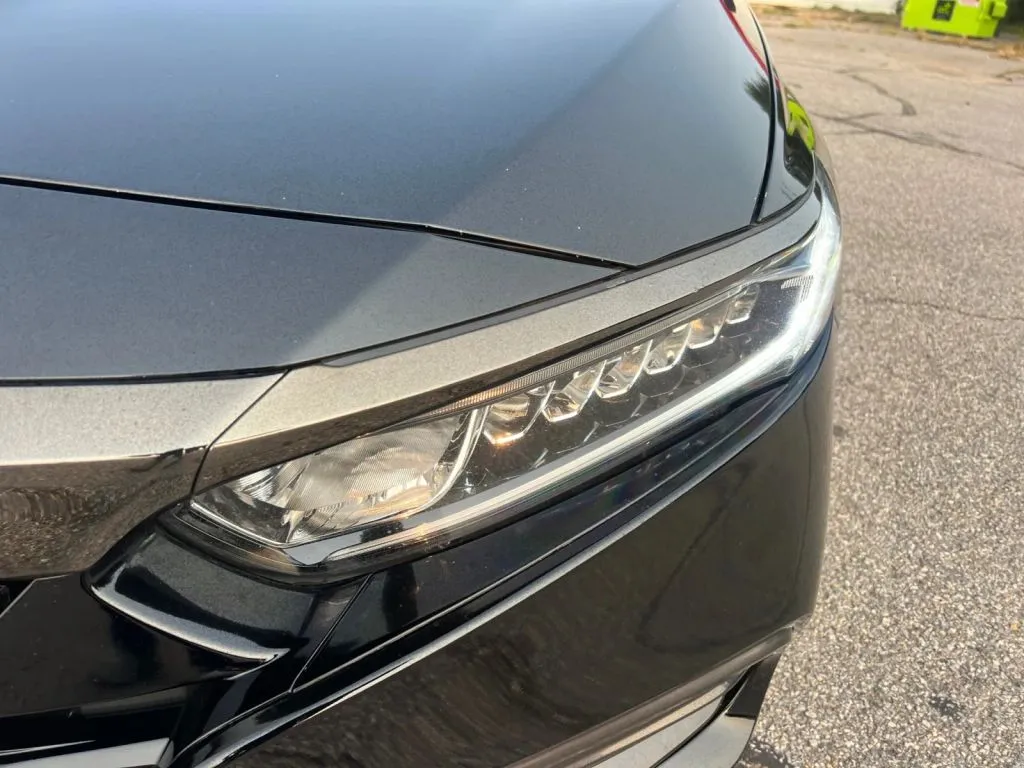 Honda Accord photo 25