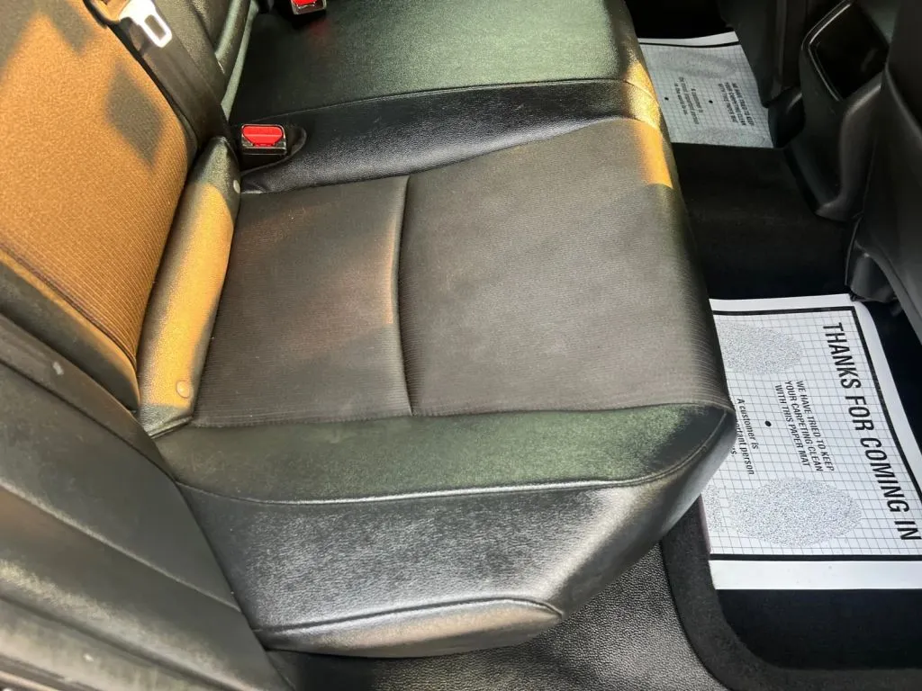 Honda Accord photo 18