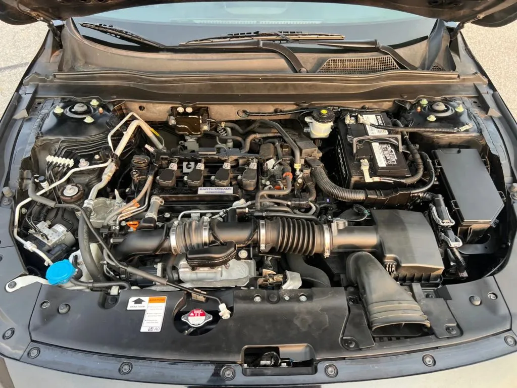Honda Accord photo 24