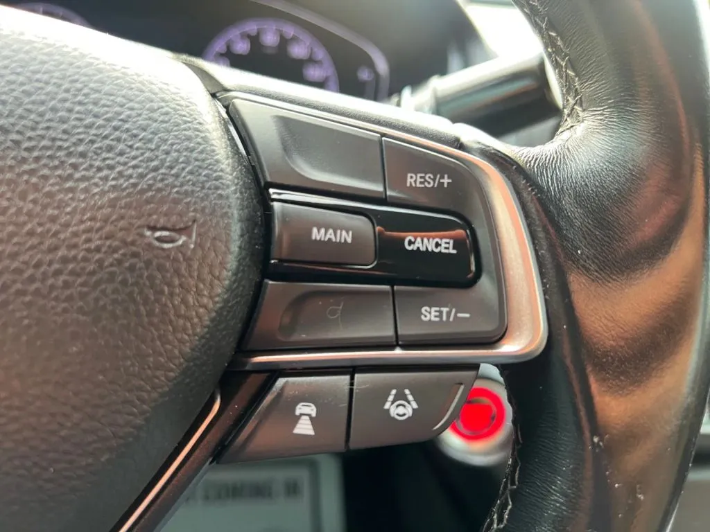 Honda Accord photo 35