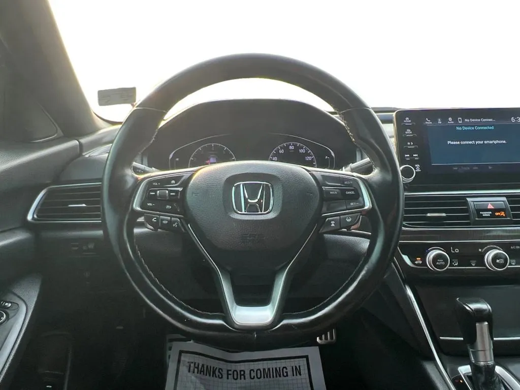 Honda Accord photo 12