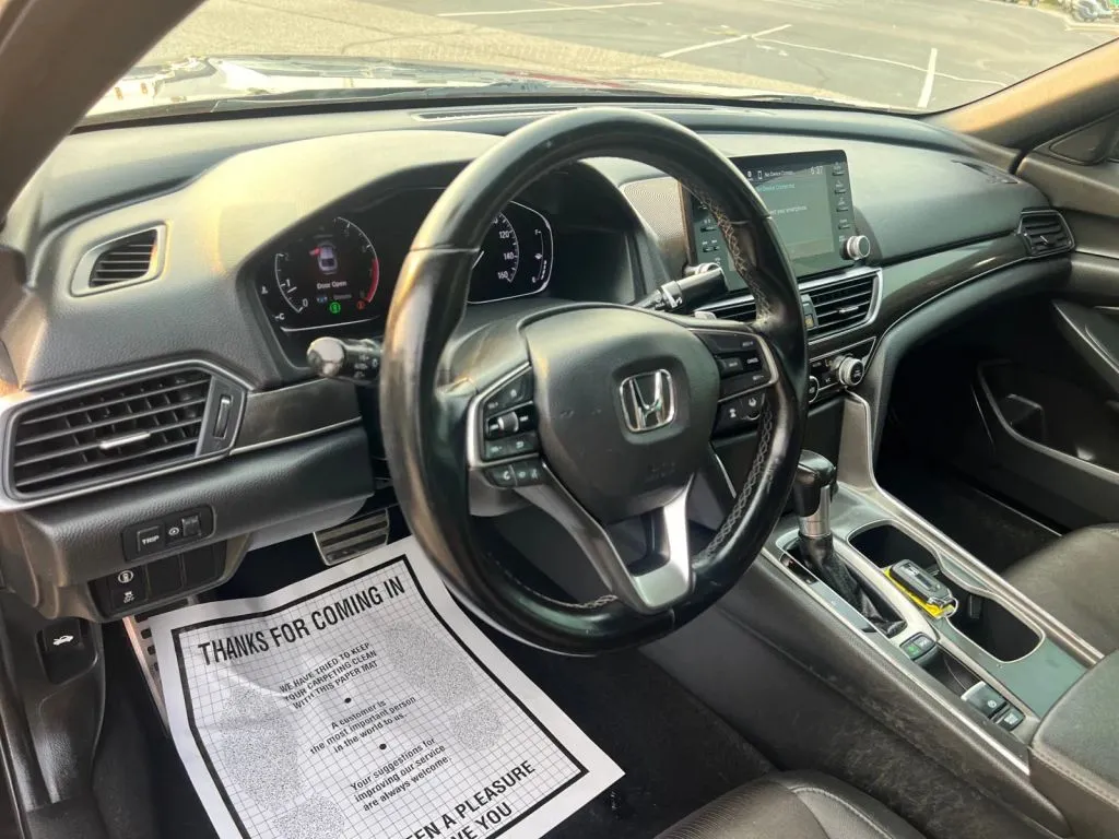 Honda Accord photo 21