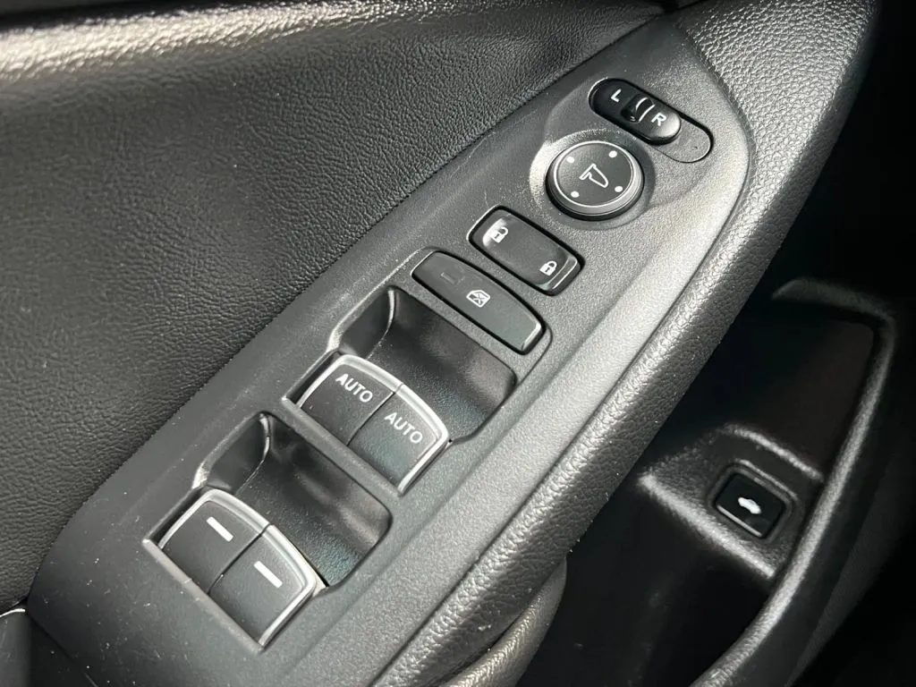 Honda Accord photo 38