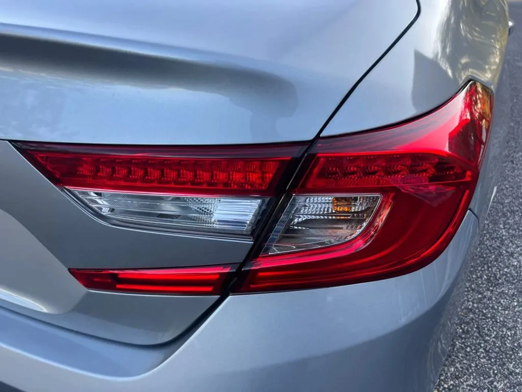 Honda Accord photo 35