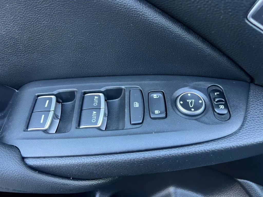 Honda Accord photo 46