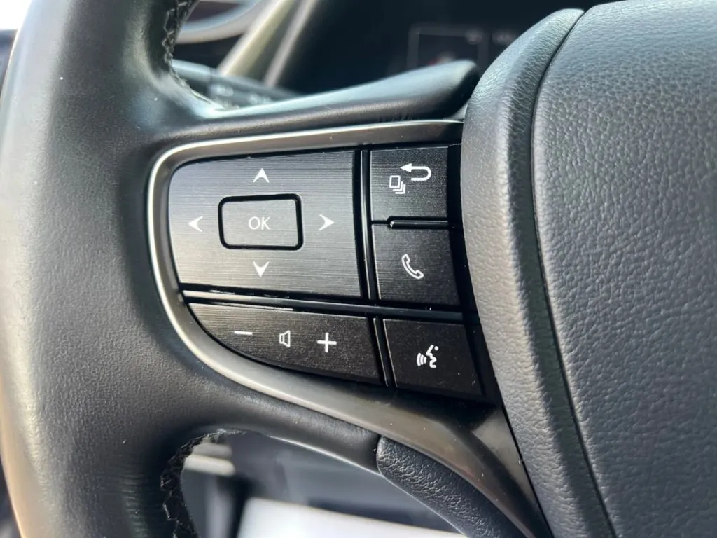 Lexus ES photo 47