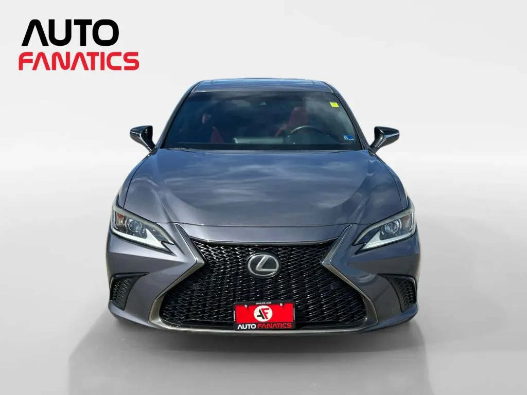 Lexus ES photo 9